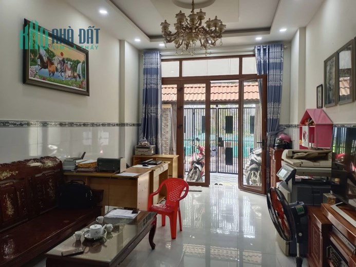HOT HOT HOT - Tăng Nhơn Phú A , Trung Tâm Quận 9 .
GIÁ NHỈNH 3 TỶ