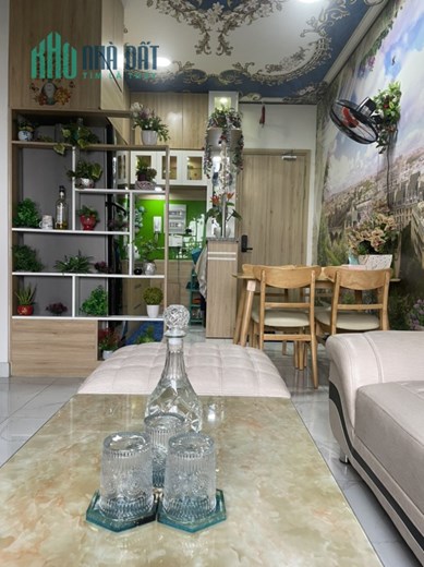 Căn hộ 70m2 đầy đủ nội thất, sổ hồng riêng kề ngả tưu Bình Ph