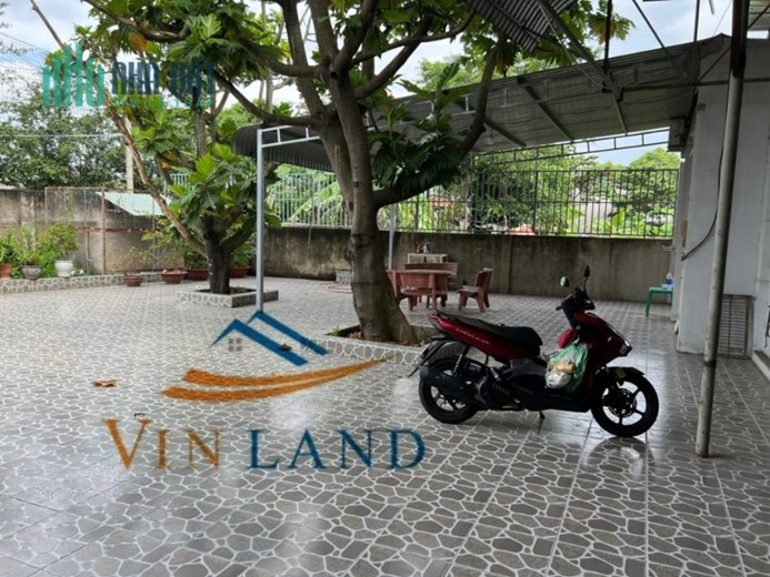 Cho thuê gấp MB nhà cấp 4 348m2 P. Thống Nhất giá chỉ 10tr
