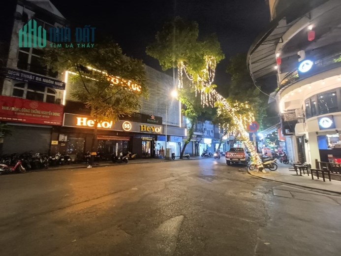 Bán nhà Mặt phố Hàng Dầu, Mặt hồ Gươm, 130m 4 tầng MT 5m chỉ 92 tỷ kd đỉnh ở sướng