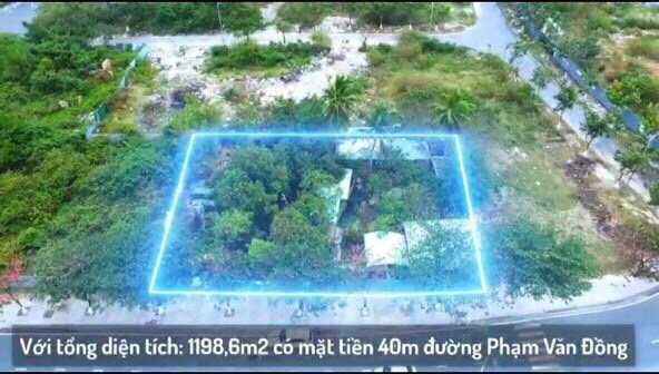 1198m2 Mặt tiền đường PHẠM VĂN ĐỒNG - Nha Trang giá sập sàn CHỈ 51 TR/M2