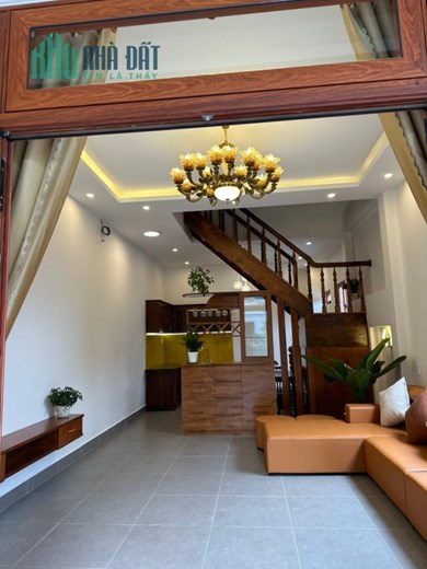 ( Gấp gấp ) Cần Bán gấp Nhà mới xây đường Phan Đình Giót, Đà Lạt giá chỉ 7 tỷ