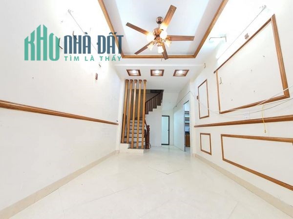 bán nhà ngõ 327 Trần Đại Nghĩa, căn góc hai mặt ngõ, 30m x 5t - 4,5 tỷ