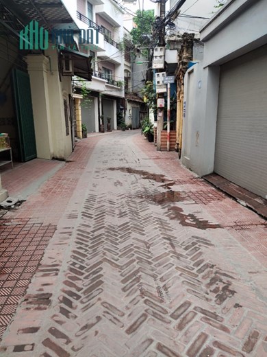 BÁN ĐẤT QUẬN BẮC TỪ LIÊM !! MẶT NGÕ ĐÔNG NGẠC  !!!  !! VỊ TRÍ TUYỆT ĐỈNH - 72 m2,-  MT 5,5m - , Gía