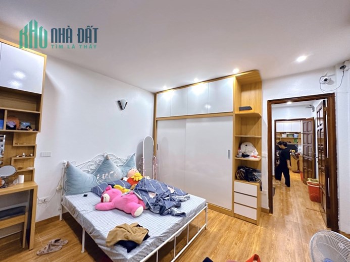 SIÊU PHẨM phân lô, Ô TÔ tránh, Ô TÔ vào nhà phố THANH XUÂN, 45m, 5 tầng, mặt tiền 4.2m, 8.5 tỷ