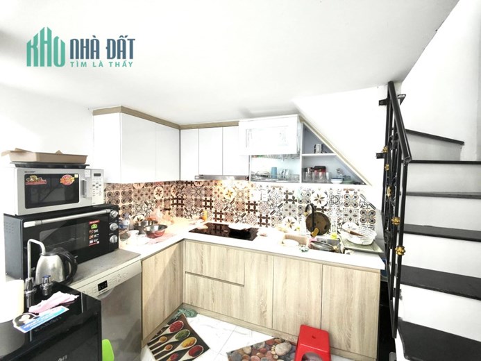 BÁN NHÀ HOÀNG HOA THÁM – BA ĐÌNH, 2.9 TỶ, 3 TẦNG, 3 NGỦ