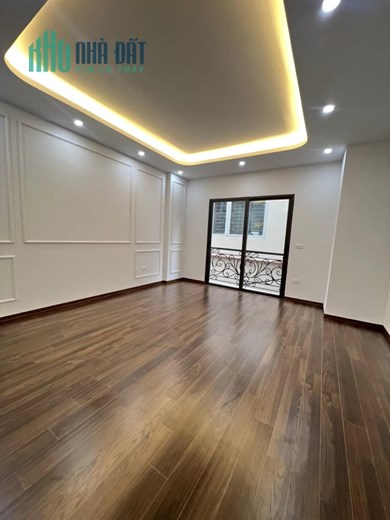Bán nhà Lê Trọng Tấn 45m x 8 tầng, mt: 3.9m, gara ô tô, thang máy, kinh doanh