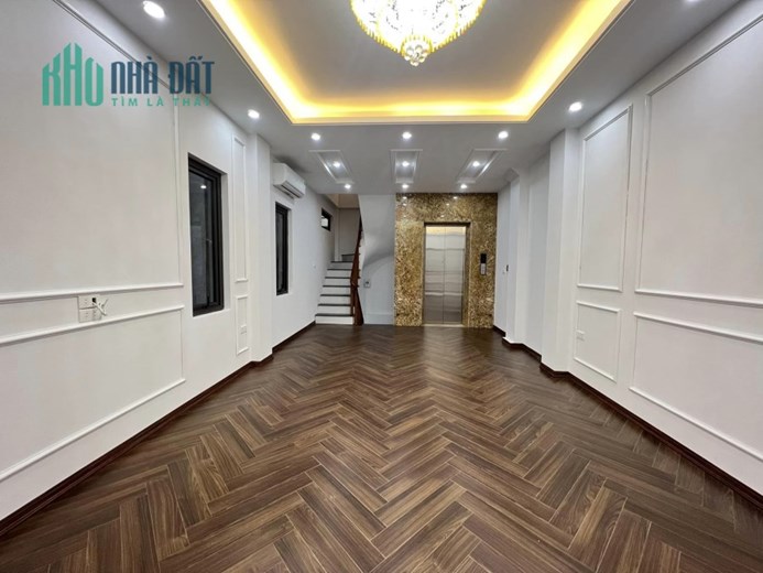 Bán nhà Lê Trọng Tấn 45m x 8 tầng, mt: 3.9m, gara ô tô, thang máy, kinh doanh