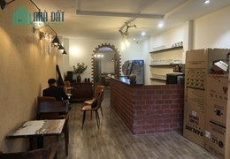 Nhà tập thể  tầng 1 Kinh doanh tốt đường Trần Quốc Hoàn- Cầu Giấy, 68m2, 2.7 tỷ