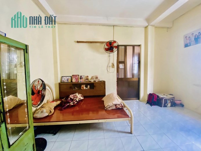 LÔ GÓC 2 MẶT HẺM XE TẢI- CHỦ GẤP BÁN GIÁ NHỈNH 4 TỶ.