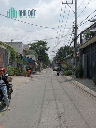 Bán gấp nhà Quận 12, 66m2, hẻm rộng 10m, chỉ hơn 5 tỷ