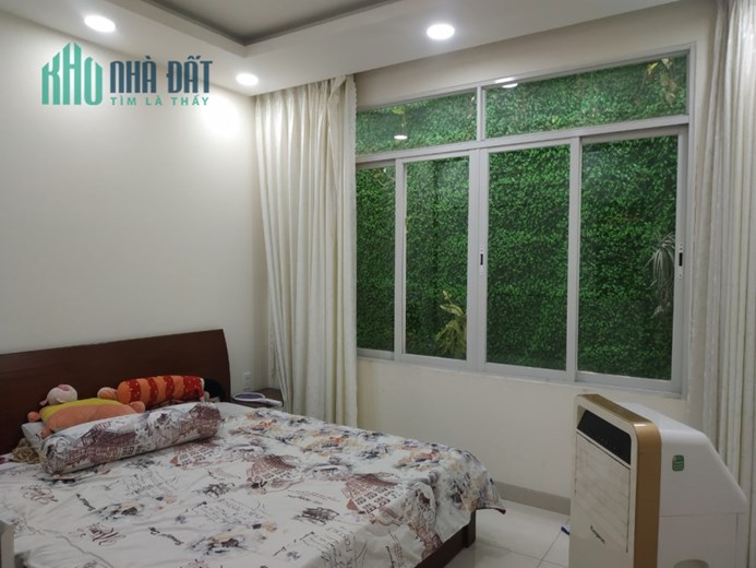 Bán nhà HXT đường Lê Văn Quới, Bình Tân, 67m2, 4x17, 5 tầng, 4PN, chỉ 7.6 tỷ TL chính chủ.