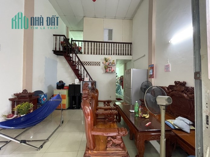 CẦN TIỀN TRẢ NỢ BÁN GẤP 60m2 NHÀ ĐƯỜNG CÁCH MẠNG, TÂN PHÚ, NGANG 5m NỞ HẬU