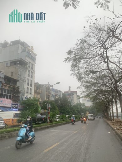 VIP ! Phân Lô-Thang Máy -Văn Phòng -Ở Sướng -Bán nhà Nguyễn Ngọc Vũ 18,5 tỷ (thương lượng)
