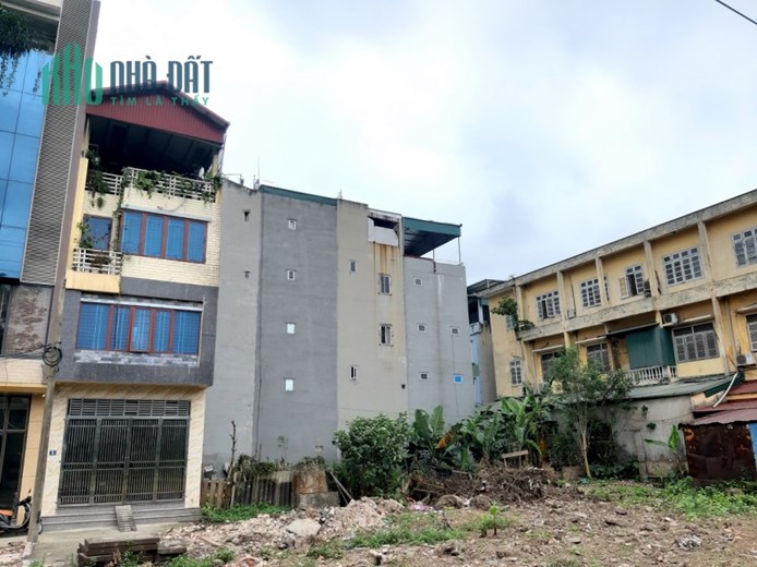 Bán đất Viện Rau, Trâu Quỳ, Gia Lâm. 52m2, mặt tiền 4m, ngõ 5m. Giá chỉ 3,5 tỷ. Lh 0877817368