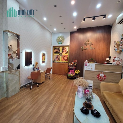Đi định cư, cần sang nhượng gấp Spa dưỡng sinh Quận Tân Phú