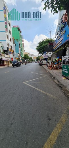 Bán nhà Mặt tiền đường Tân Hương, - Tân Sơn Nhì, DT: 4.3x27m, 5 Tầng - 8PN, giá 20.8 tỷ.