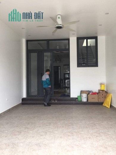 Cho thuê nhà mặt đường gần chợ Lũng Hoa Hải An