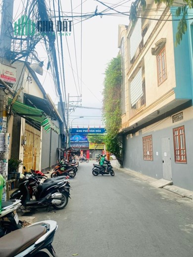 Bán nhà mặt tiền kinh doanh đường số 4, bhha, 3 tầng, 64m2 chỉ 6.8 tỷ, ngay ngã tư 4 xã