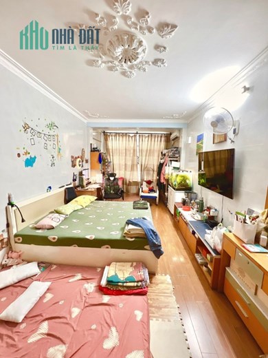 Bán nhà CẦU GIẤY, NGHĨA TÂN 58M,6T, PL ô tô tránh, chỉ 11 tỷ 7