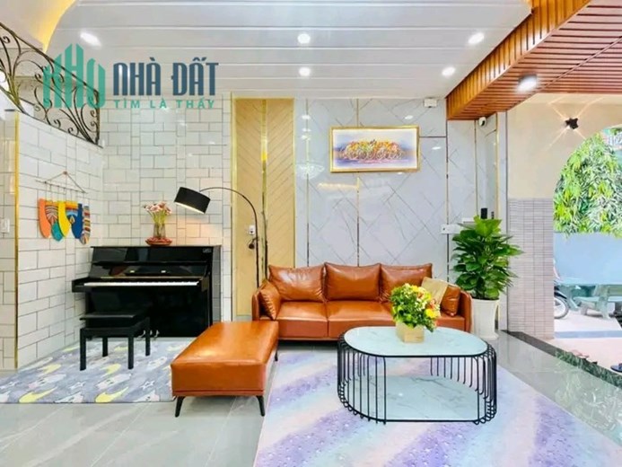 Nhà HXH, 50m2, chỉ có 4.2 tỷ, BTCT