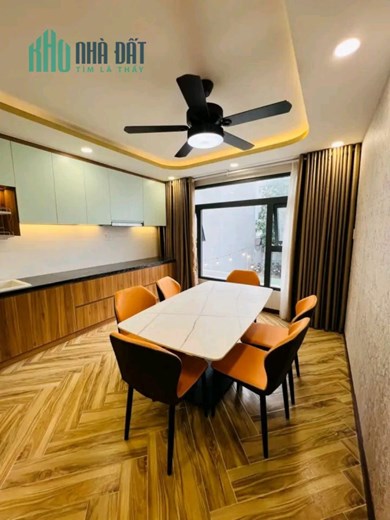 Nhà HXH, 50m2, chỉ có 4.2 tỷ, BTCT