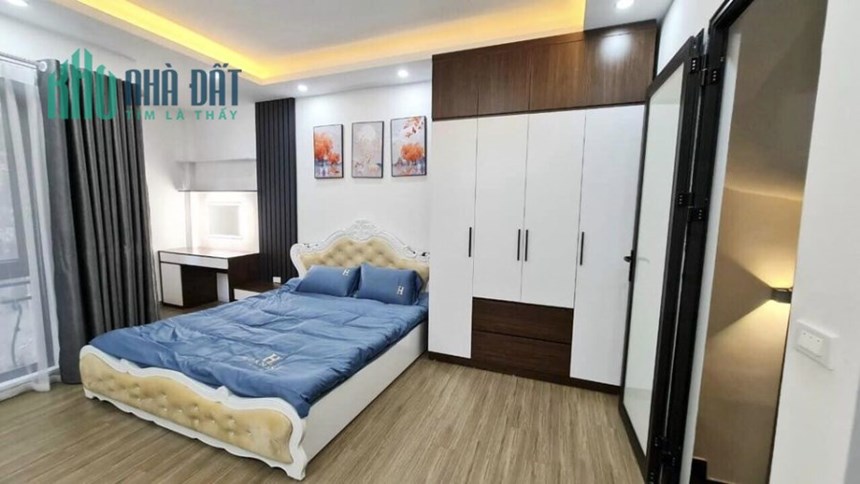 Bán nhà ngõ 604 Ngọc Thuỵ 44m x 4T, oto đỗ cổng, sân rộng, hiếm nhà bán giá chỉ 3 tỷ 3