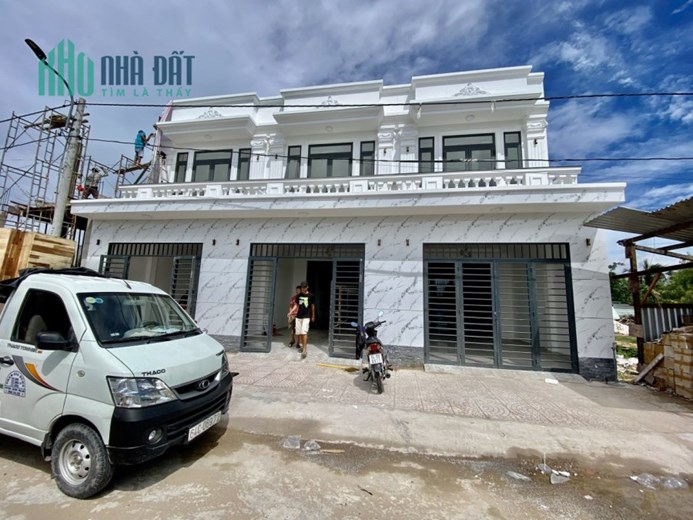 BÁN NHÀ MẶT TIỀN, 1 TRỆT , 1 LẦU, P5, TPVL