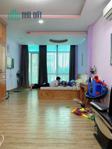 Hiếm Bán Nhà HXH Phạm Văn Hai 48m 3 tấm đẹp