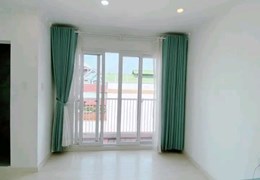 Nhà diện tích 68m2, đối diện Emart, hẻm thông