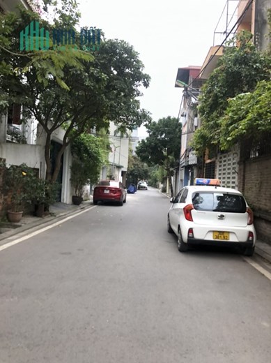Bán nhà Tư Đình, Gần phố, ô tô tránh, 90 m2, 3 tầng, chỉ 10,5 tỷ.