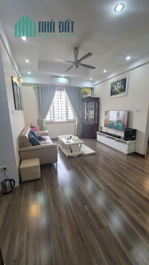 BÁN CHCC  VTC LẠC TRUNG  GẦN KIM NGƯU TRẦN KHÁT CHÂN 90M 3.5 TỶ
