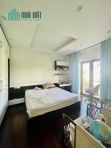 Chùa Láng -Đống Đa- 50m2 6 tầng MT5m-oto tránh- 12 tỷ