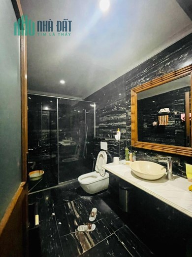Chùa Láng -Đống Đa- 50m2 6 tầng MT5m-oto tránh- 12 tỷ