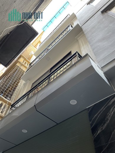 Bán nhà ngõ 290 Kim Mã, Vạn Bảo Vạn Phúc dt 30 m2 x 5 t mặt tiền 4 m giá bán 4,5 tỷ