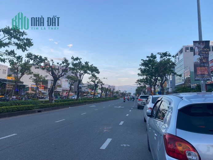 Bán mặt tiền Nguyễn Tất Thành cạnh khu sinh thái Xuân Thiều view biển 4 tỷ 5 Lh 0988677254