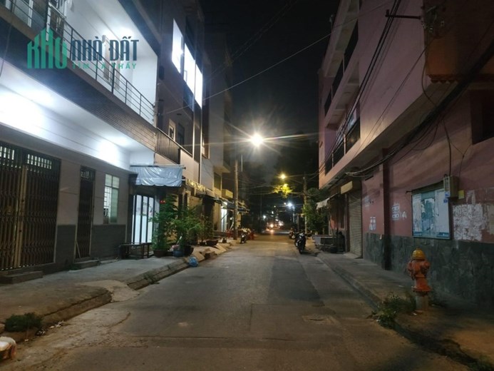 Chính chủ bán nhà 3 tầng đường hòa bình, hẻm 8m có vỉa hè, 84m2 chỉ 10.9 tỷ TL