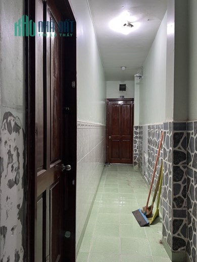 Bán nhà Mặt Tiền Khủng Bàu Cát Phường 14 Tân Bình, 12m x19m, Giá rẻ.