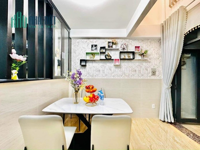 Bán nhà mặt tiền đường Nguyên Hồng Gò Vấp 125m2, MT 7m, kinh doanh đỉnh giá 28.5 tỷ