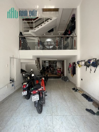 Cho thuê nhà nguên căn 159/đường Hoàng P8 Văn Thụ Q Phú Nhuận 4x18m 4T 1L 1MB 6 PN 6 WC