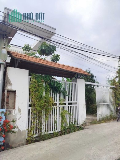 Bán gấp giảm giá nhà Sài Gòn mà hơn 12tr/m2, đường lớn đất rộng mua ở thoải mái chưa tới 3 tỷ