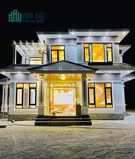 Chủ cần bán GẤP nhà Nguyễn Khánh Toàn 37m2,  Ô TÔ TRÁNH NGÀY ĐÊM, LÔ GÓC, KINH DOANH, chỉ nhỉnh 4 tỷ