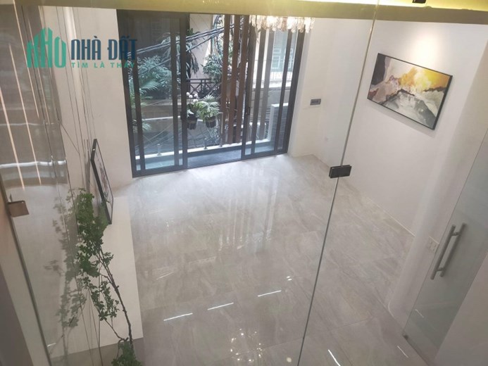 Cần bán nhà GẤP phố Mỹ Đình: 40m2*5 tầng, 4 ngủ, NGÕ RỘNG, Ô TÔ 30M, chỉ 6 tỷ.