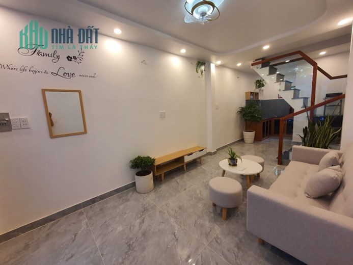 Nhà Kênh Tân Hoá - giáp Tân Bình - 29m2 - 2 tầng - nhỉnh 2 tỷ - nhà mới tinh