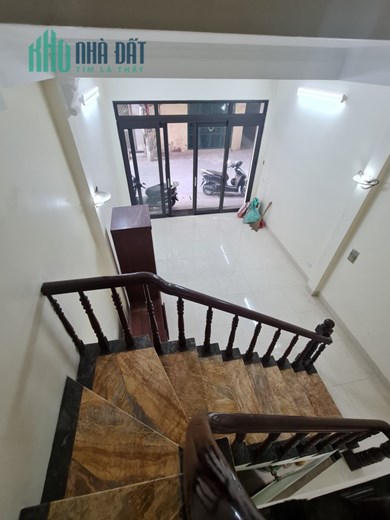 Nhà Phân lô HOÀNG VĂN THÁI 10m Ô TÔ TRÁNH,DT 60m2 ,mặt tiền 5,6m, giá 5tỷ95
