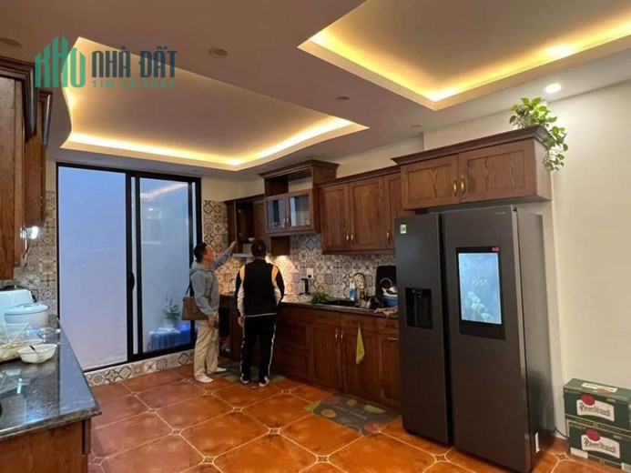 BÁN NHÀ PHỐ BỒ ĐỀ, DT50M, 5T, 5.3 TỶ, Ô TÔ ĐỖ CỬA, NHÀ MỚI, NỘI THẤT SANG SỊN