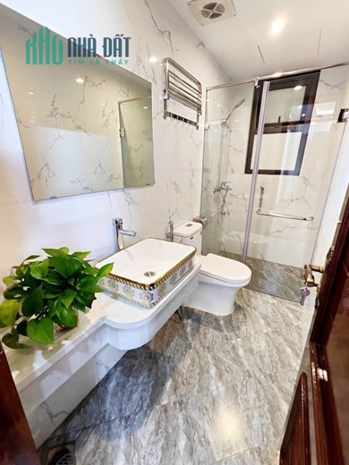 Ô TÔ VÀO NHÀ, THANG MÁY QUẬN THANH XUÂN, 34m, 7 tầng, mặt tiền 4m, 7.6 tỷ
