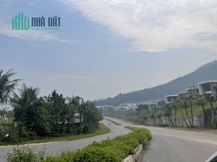 ĐẤT NGHỈ DƯỠNG VENUS FLAMIGO ĐẠI LẢI RESORT, 2.000M2, VIEW HỒ THANH CAO