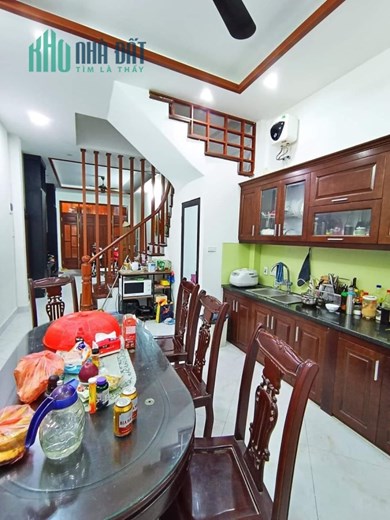 Bán nhà Phố Vọng, cách phố 60m, ngõ trước nhà rộng 3m, 5 tầng giá 5 tỷ