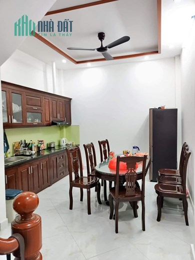 Bán nhà Phố Vọng, cách phố 60m, ngõ trước nhà rộng 3m, 5 tầng giá 5 tỷ